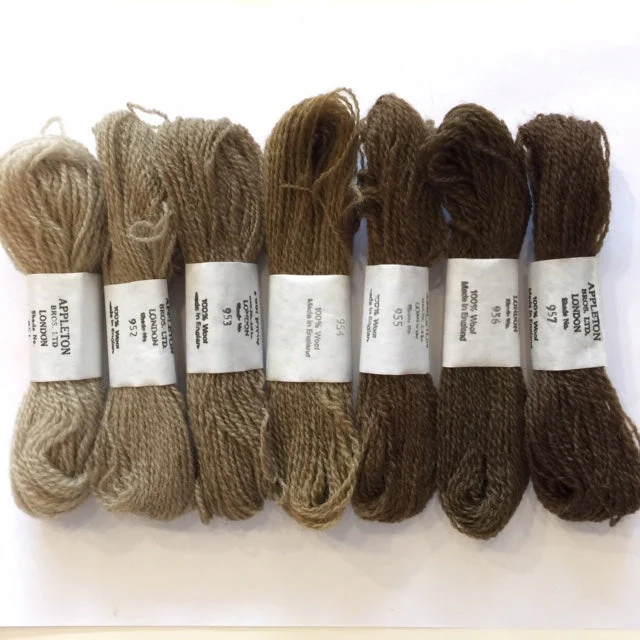 Appleton Crewel Skein (Color # 901 - 998) - Image 4