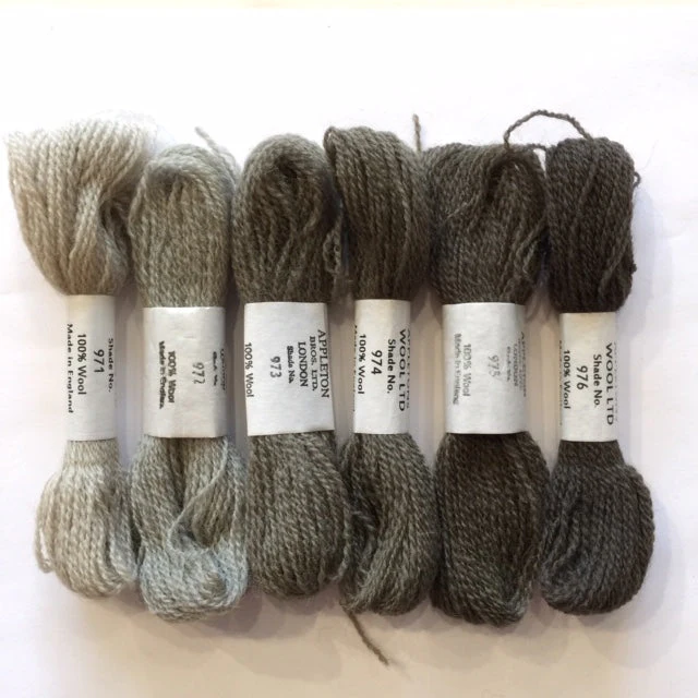 Appleton Crewel Skein (Color # 901 - 998) - Image 6