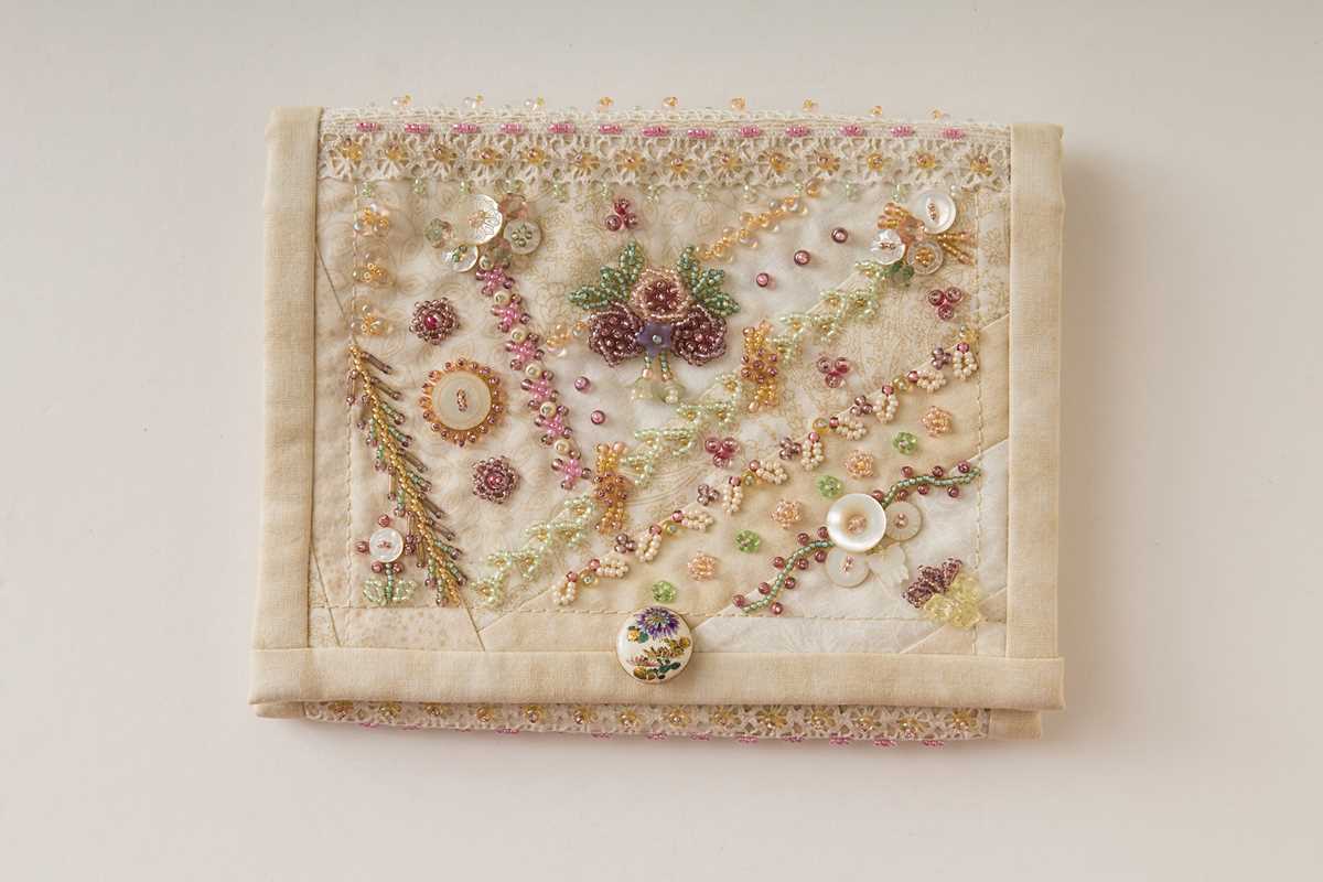 Beaded Embroidery Handy Pocket Guide - Image 4