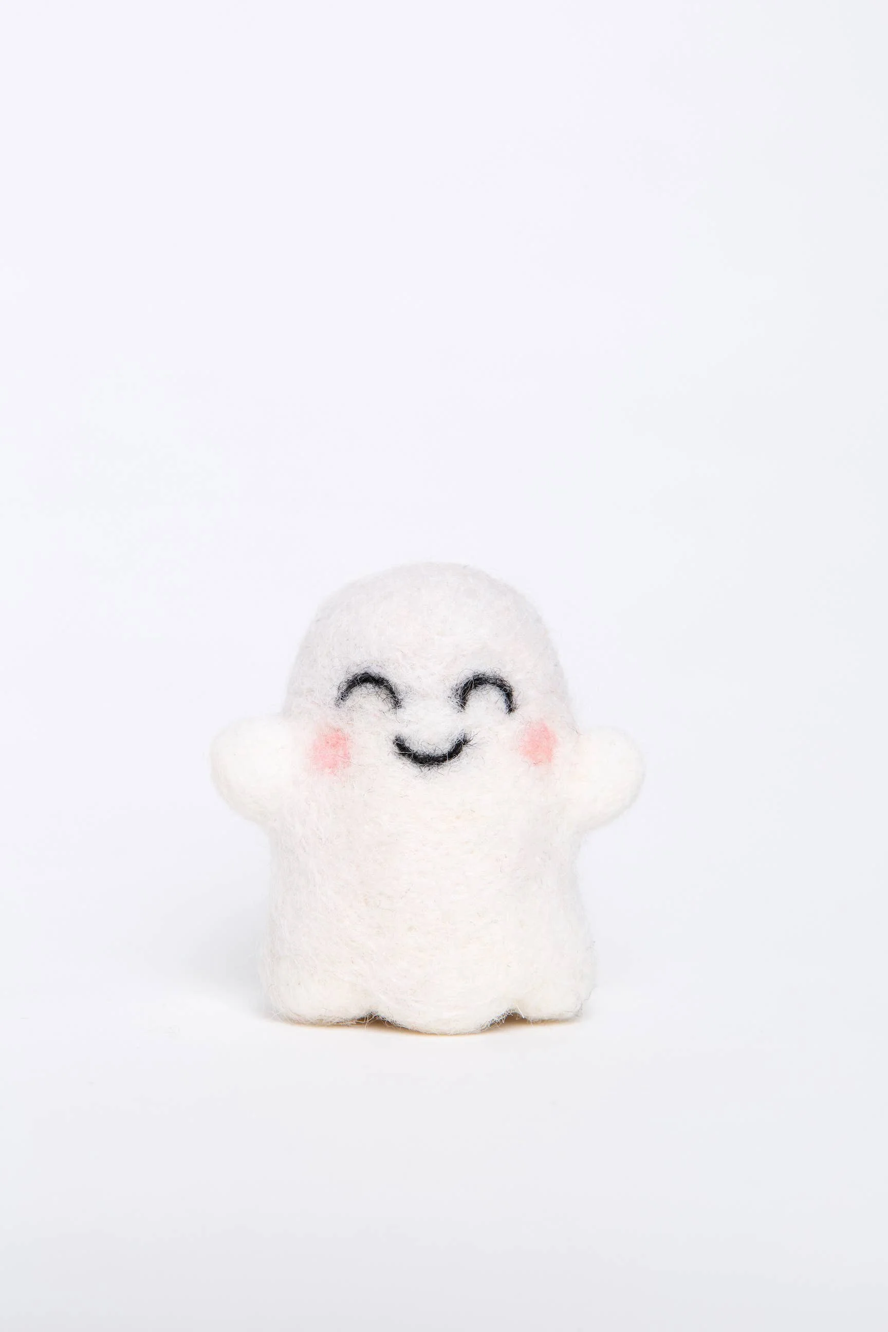 Happy Ghost Mini Needle Felting Kit - Image 3