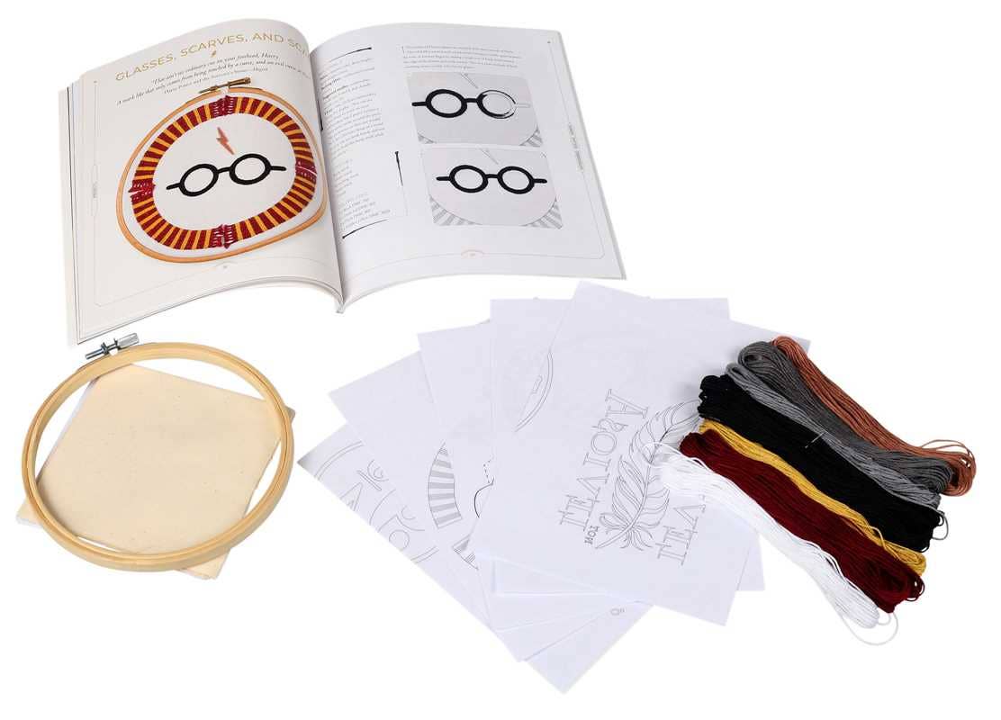 Harry Potter Embroidery by Deborah Wilding: Kit - Image 5