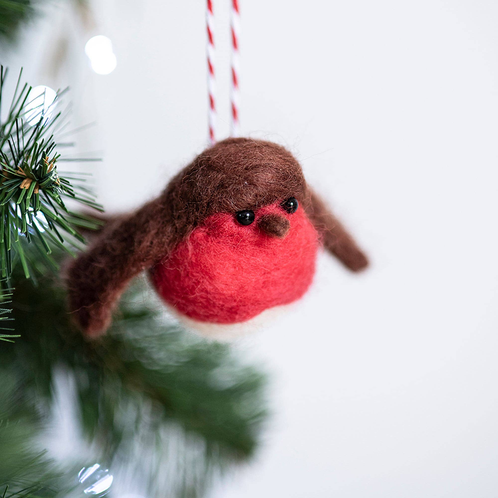 Needle Felting Kit - Robins. Christmas craft kit for adults. - Image 7