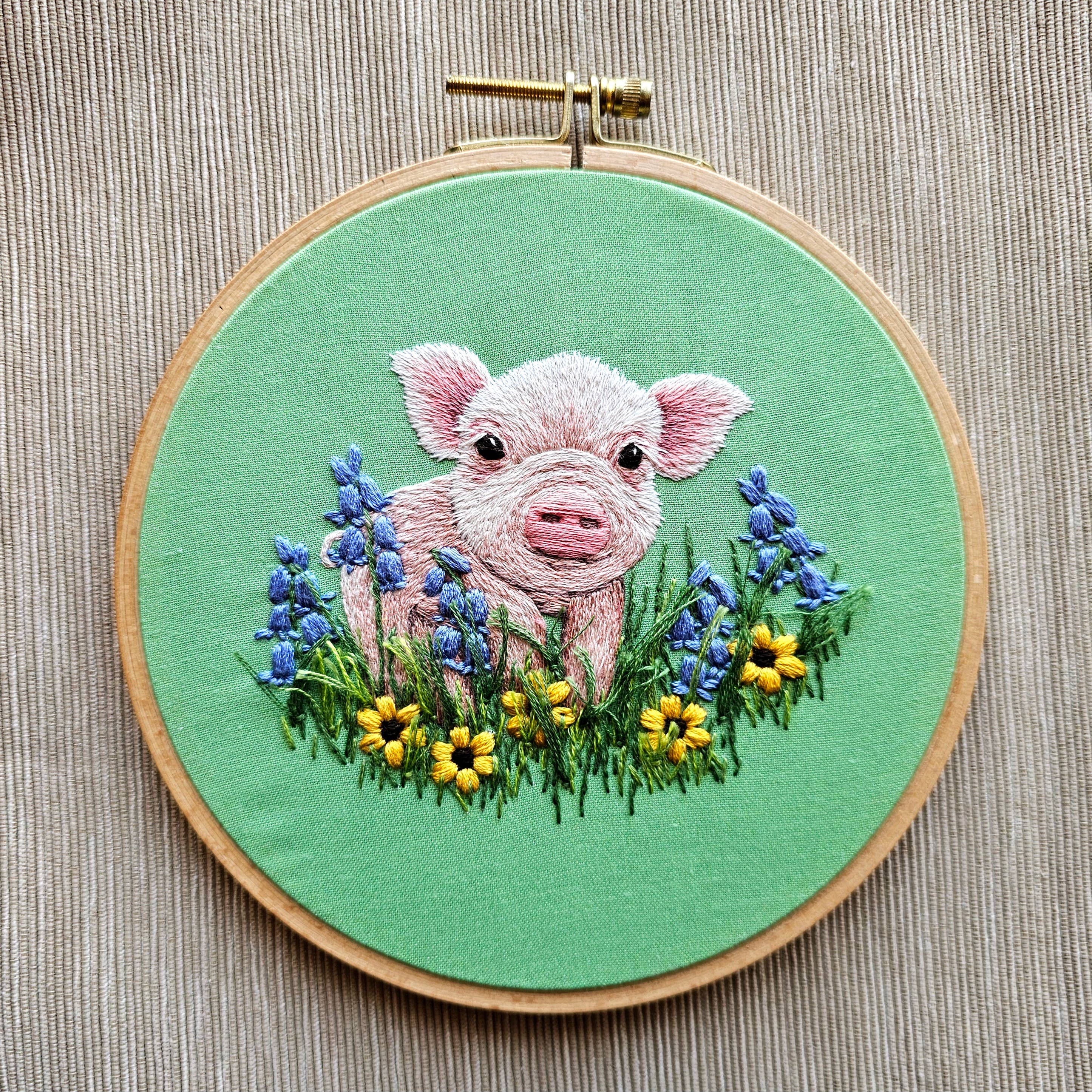 Jessica Long Posing Piglet Embroidery Kit - Image 3