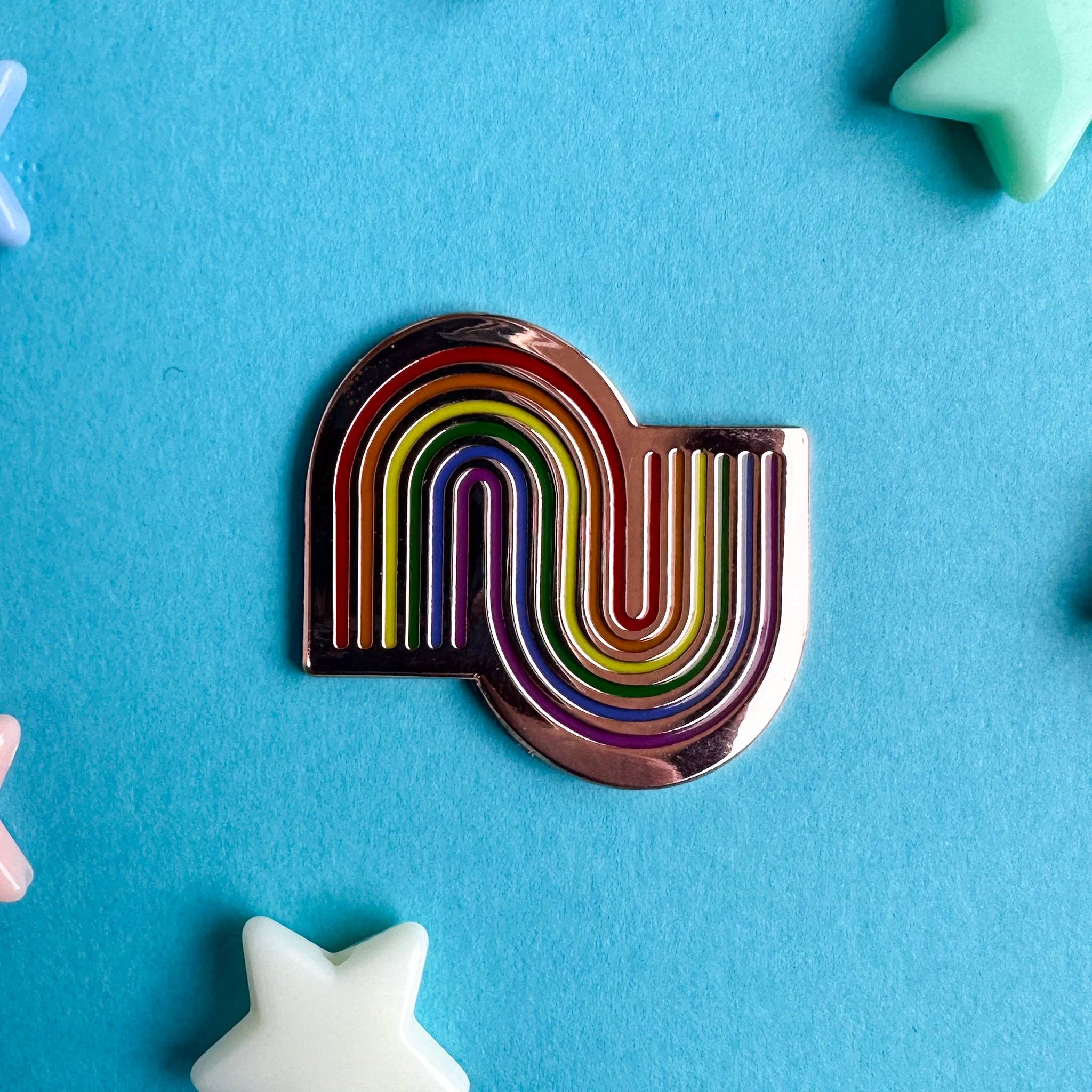 Rainbow Squiggle Needle Minder - Image 2