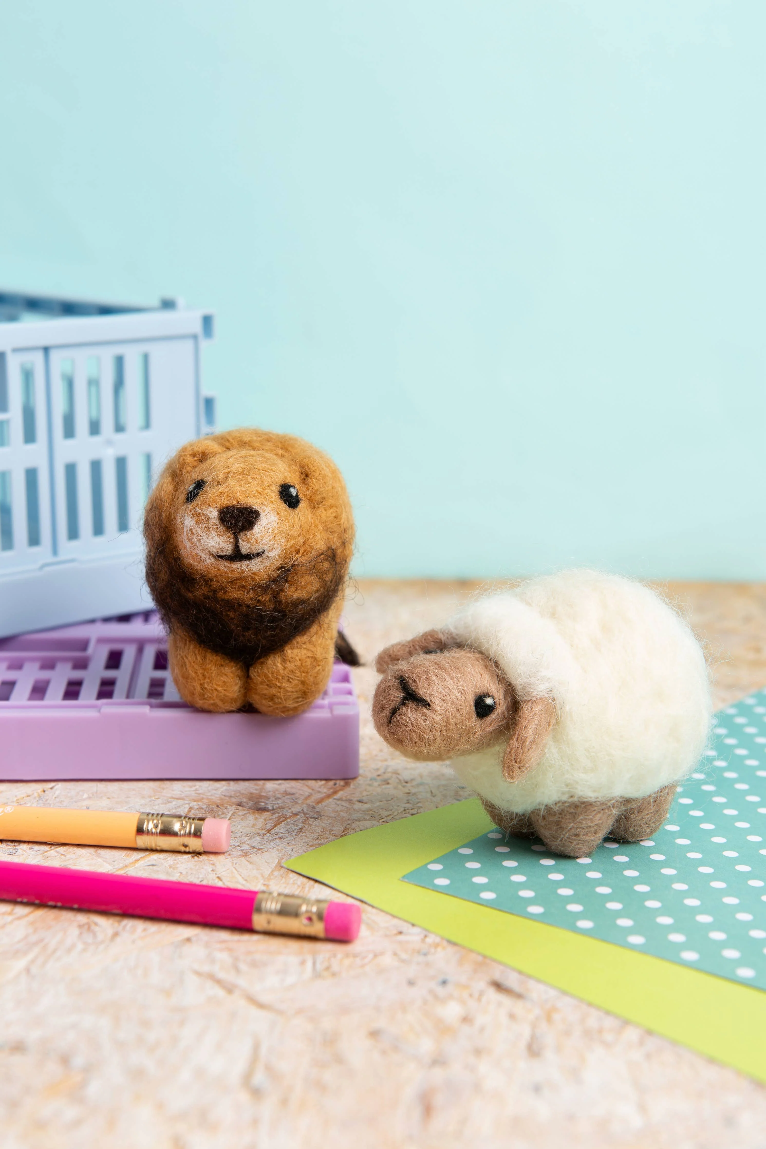 Sheep Mini Needle Felting Kit - Image 3