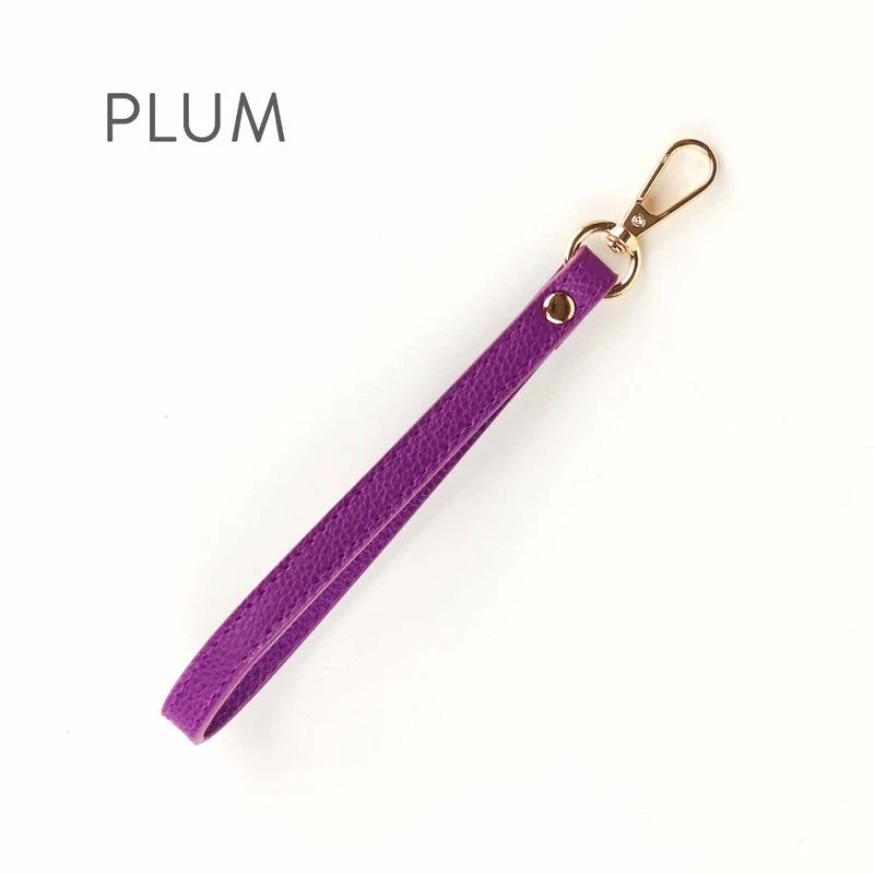 Twice Sheared Sheep Yarn to Go Carousels Wrist Strap - Image 4